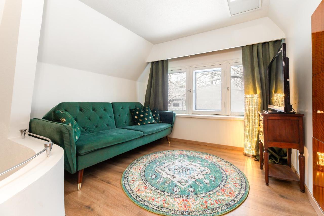 Cozy Private House In Nomme Villaer